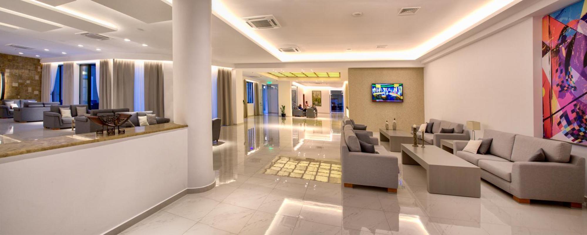 Mediterranean Beach Resort Laganas Bagian luar foto