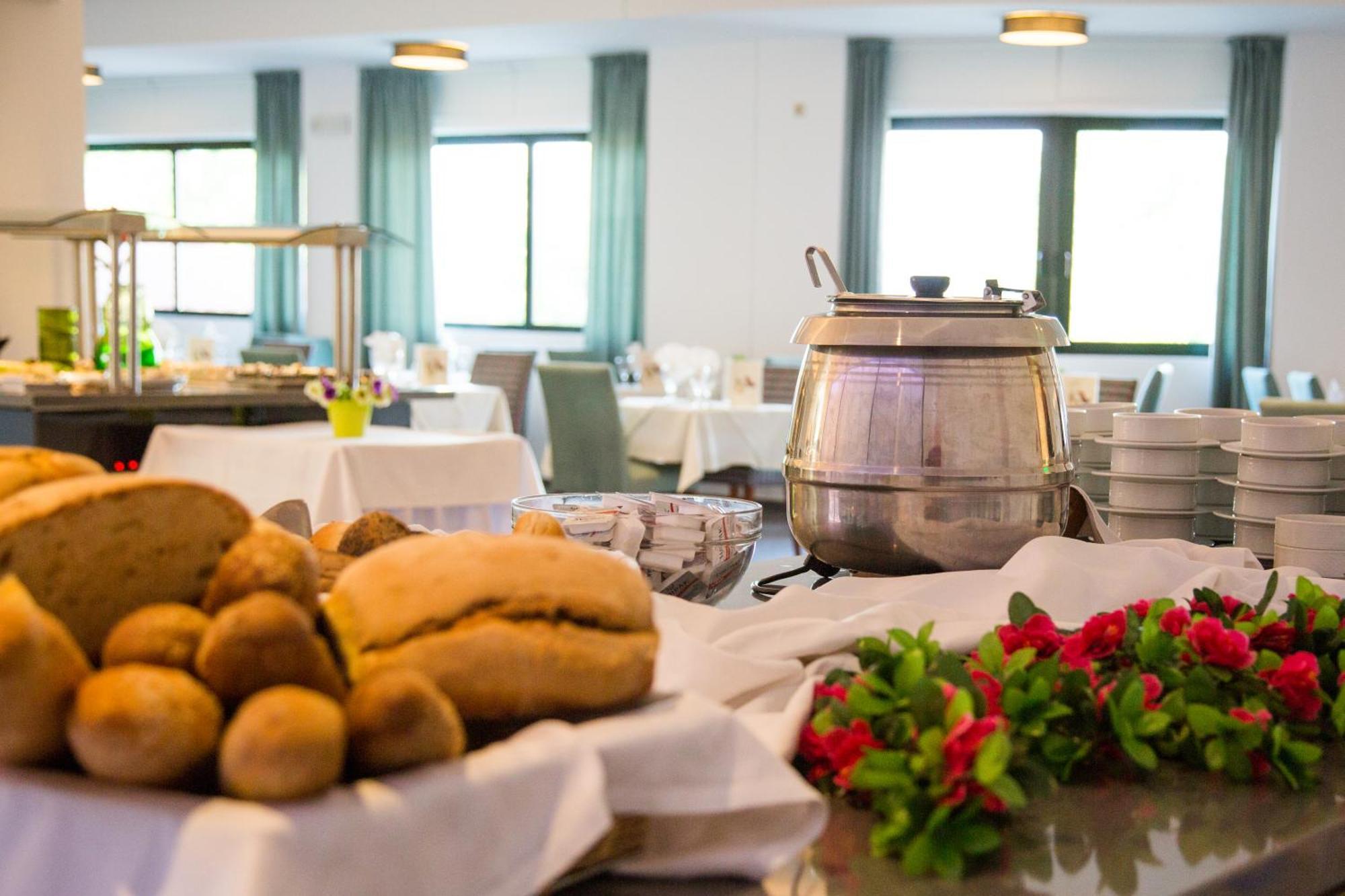 Mediterranean Beach Resort Laganas Bagian luar foto