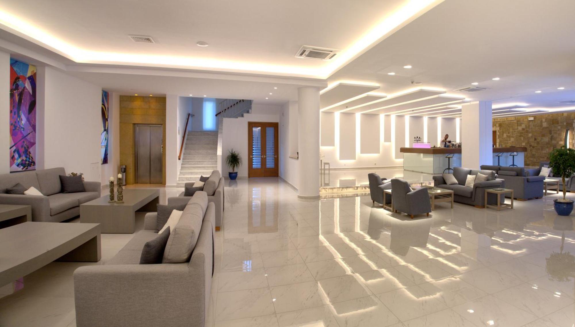 Mediterranean Beach Resort Laganas Bagian luar foto
