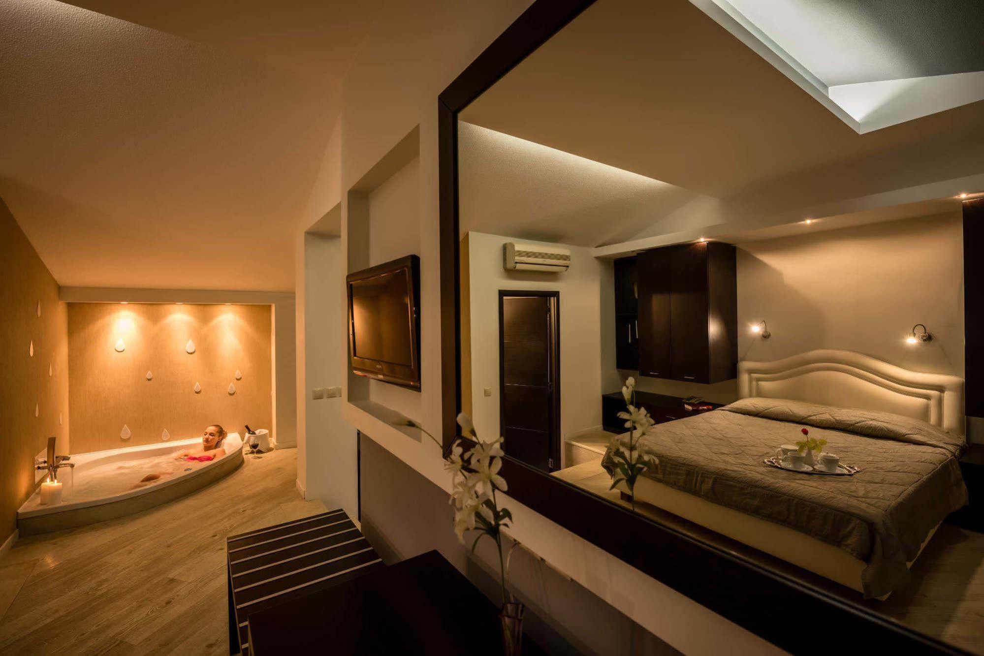 Mediterranean Beach Resort Laganas Bagian luar foto