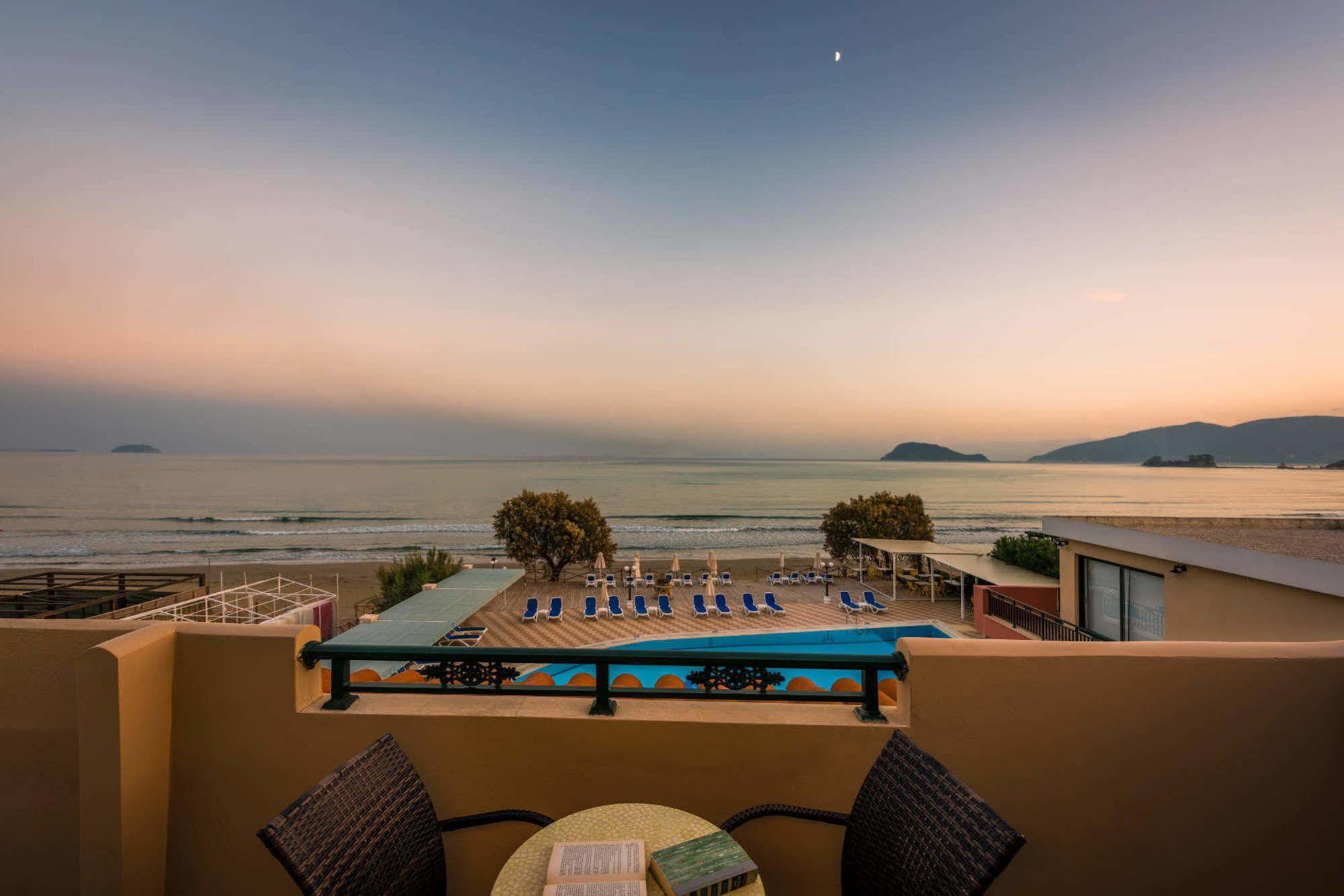 Mediterranean Beach Resort Laganas Bagian luar foto