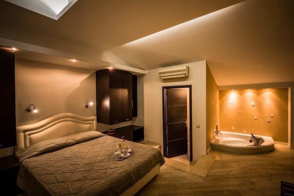 Mediterranean Beach Resort Laganas Bagian luar foto