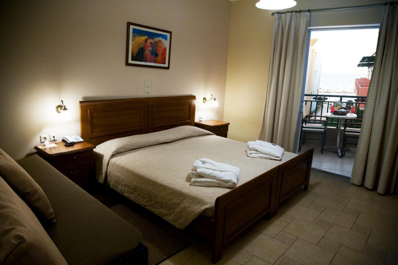 Mediterranean Beach Resort Laganas Ruang foto
